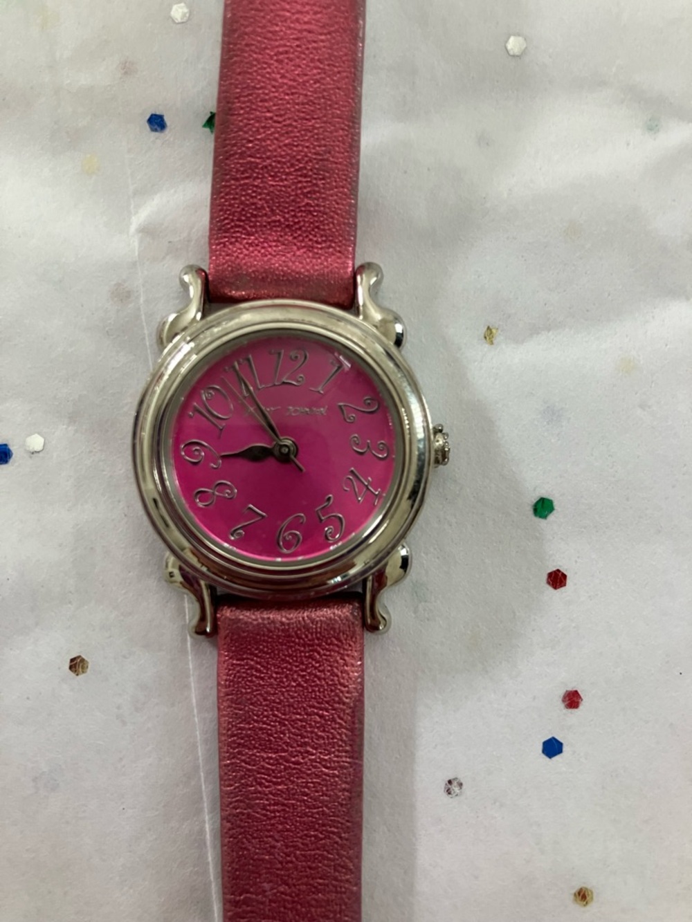 Set of 2 Betsey Johnson vintage watches - Picture 2 of 13